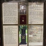 Специальный стенд открыли в военном музее «Оружие Победы» ко Дню Героев Отечества